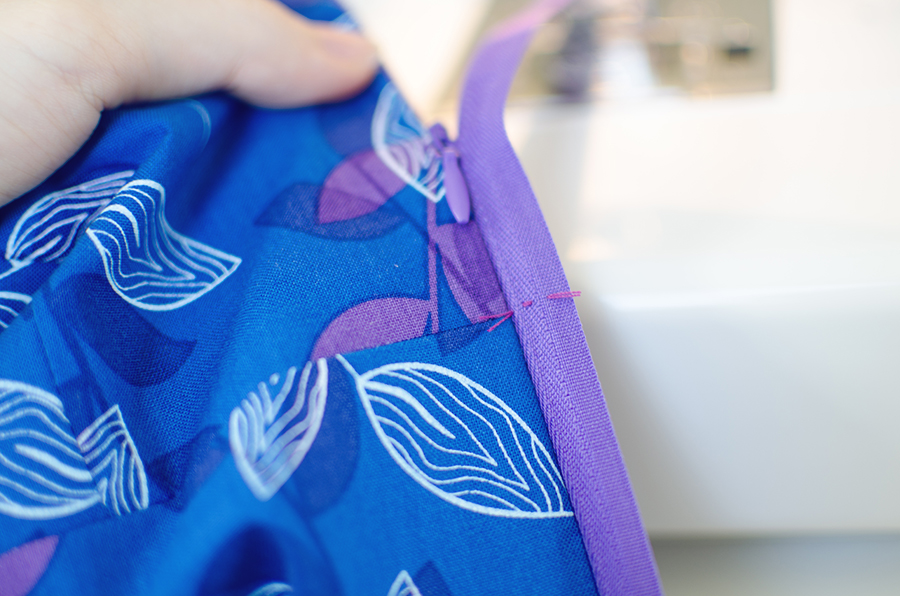 How to sew an invisible zipper (easy fancy) - Elizabeth Made This
